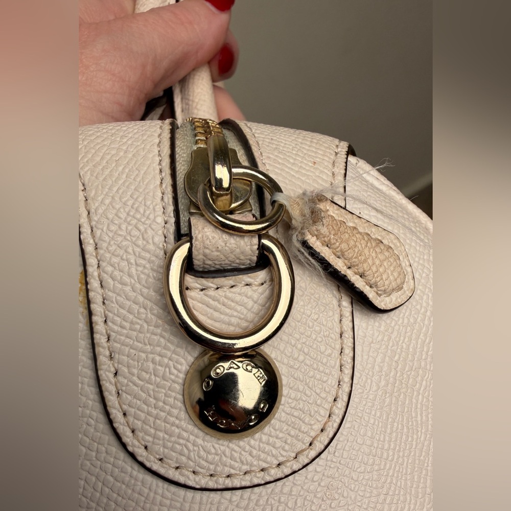 COACH Mini Bennett Satchel F57521 in Beige Leather Handbag with gold hardware - Picture 9 of 16